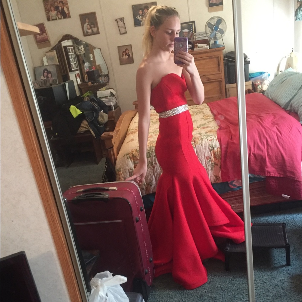 Jovani Prom Dress - Picture 2 of 8